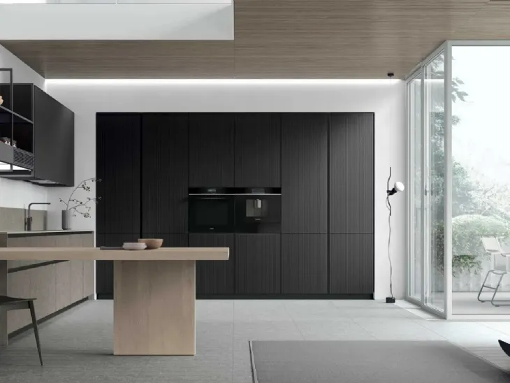 Cucina Moderna con penisola Aliant v13 in vetro, neolith e rovere di Stosa